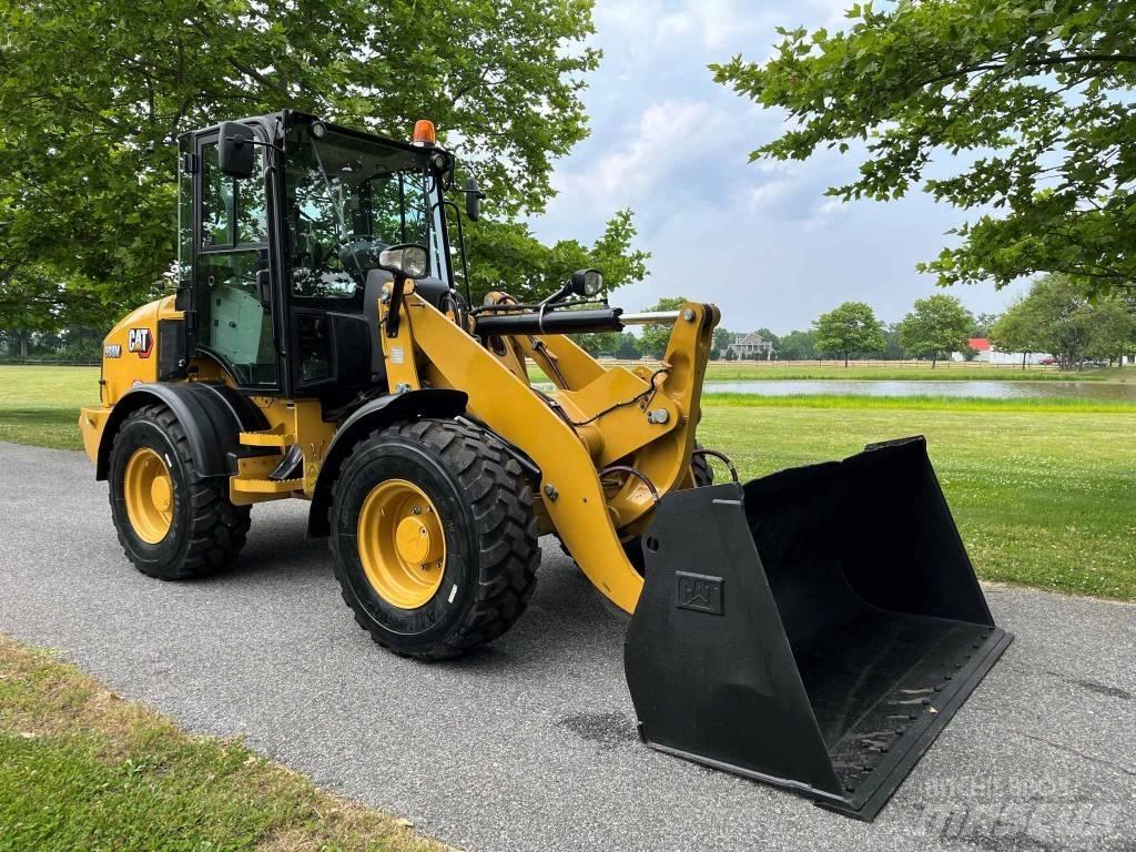 CAT 908M 轮式装载机