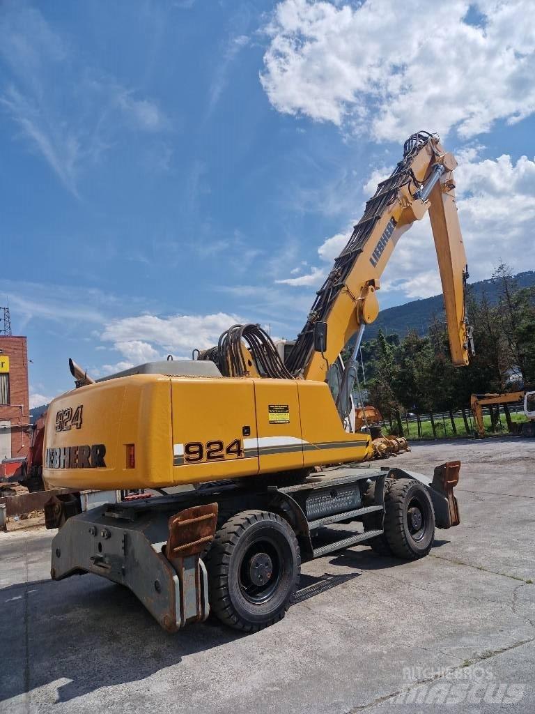 Liebherr A924C 工业挖掘机