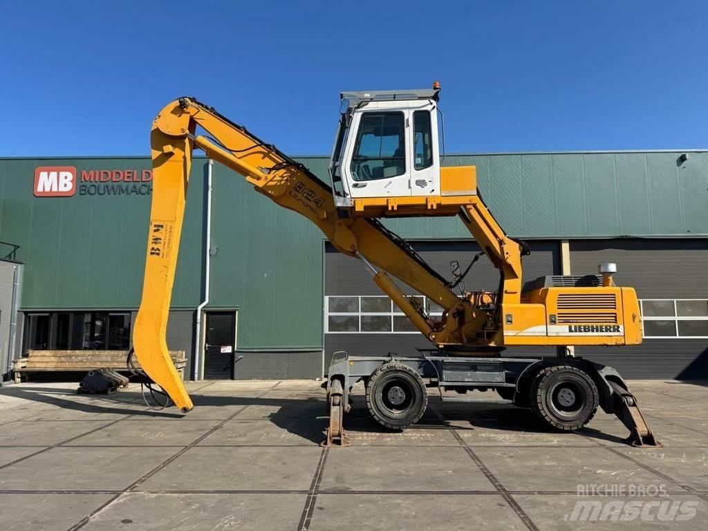 Liebherr A 924 B 工业挖掘机