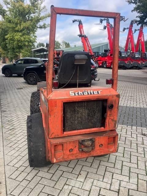 Schäffer 326 小型装载机