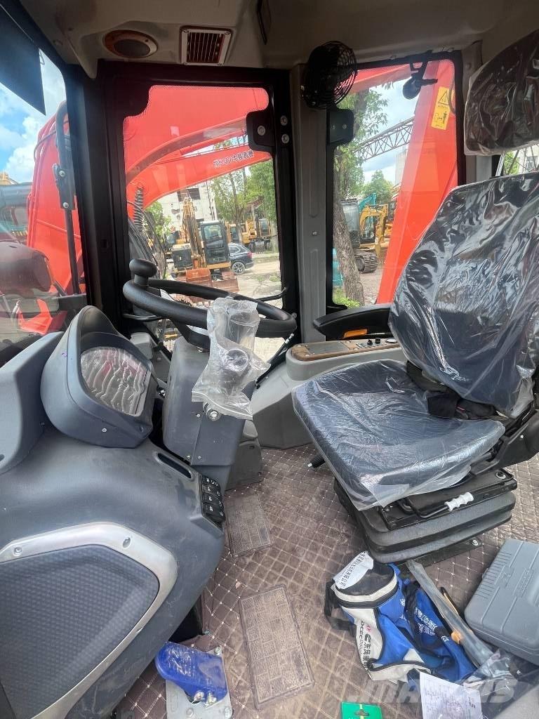 CAT 420 F 反铲装载机