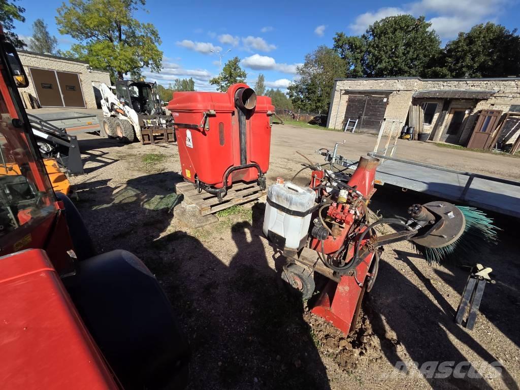  AC C1100 路面维护设备-其他