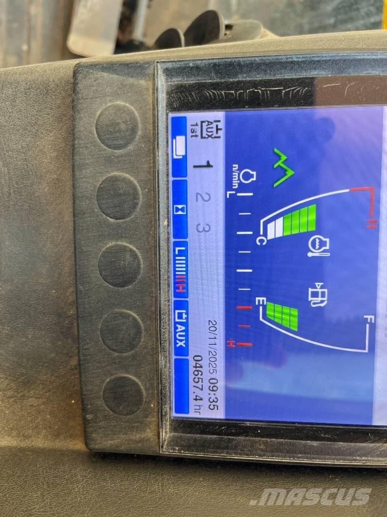 Takeuchi TB 320 小型挖掘机