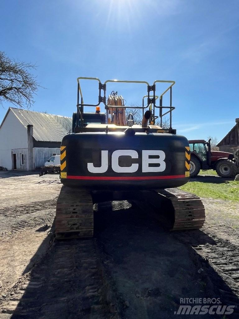 JCB JS 220 LC 履带挖掘机