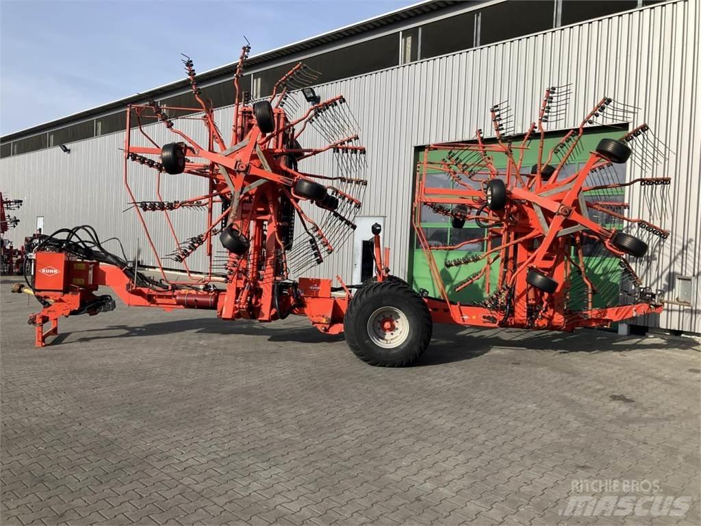 Kuhn GA 15021 料堆整形机