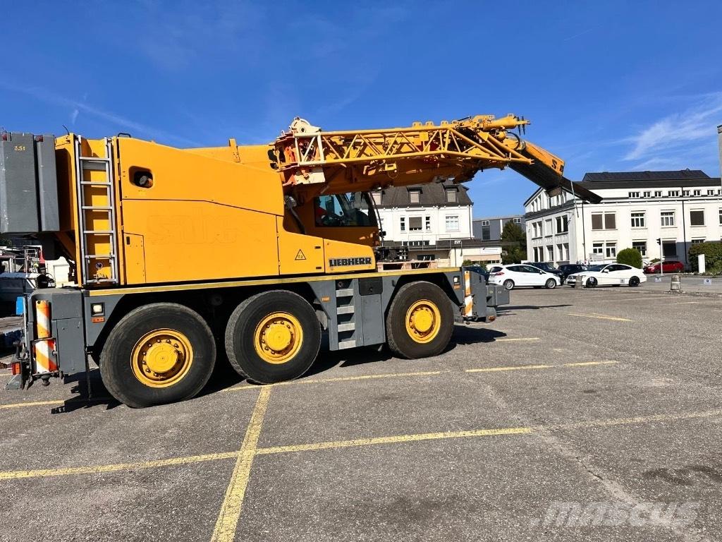 Liebherr LTC 1055 越野轮胎起重机︳越野吊︳越野起重机︳移动式起重机