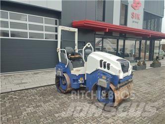 Hamm HD 12 双轮压路机