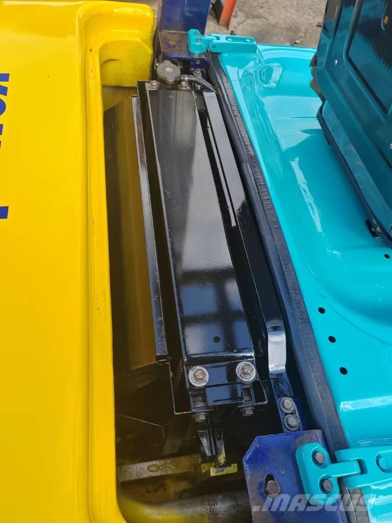 Komatsu 2.5t 柴油叉车