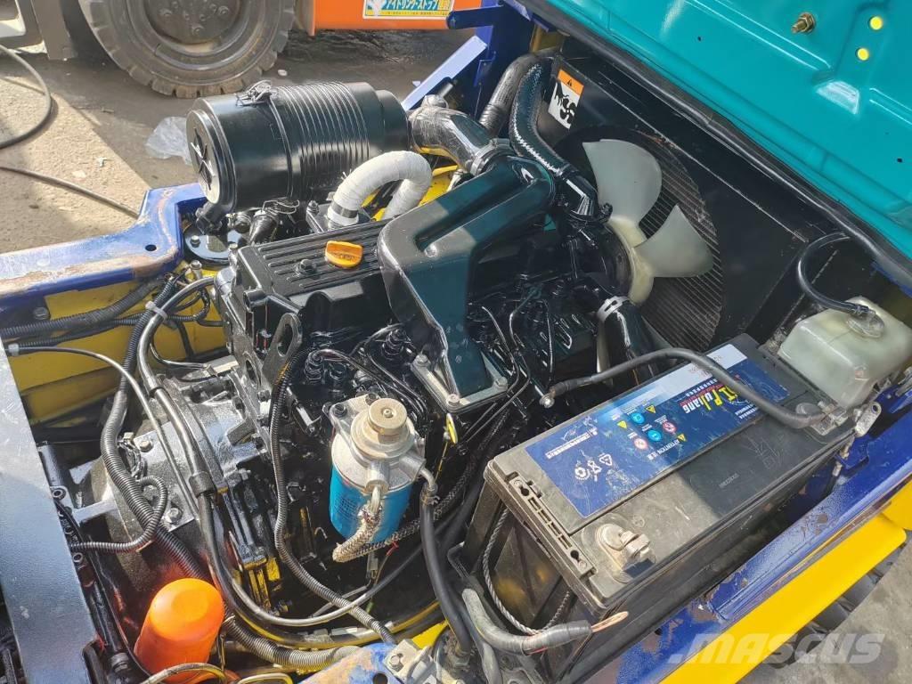 Komatsu 2.5t 柴油叉车