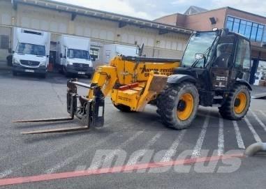 JCB 540-140 伸缩臂叉装车|叉装车
