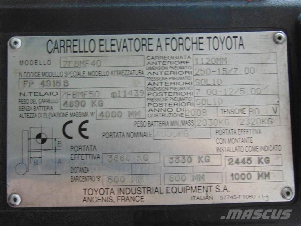 Toyota 7FBMF40 电动叉车