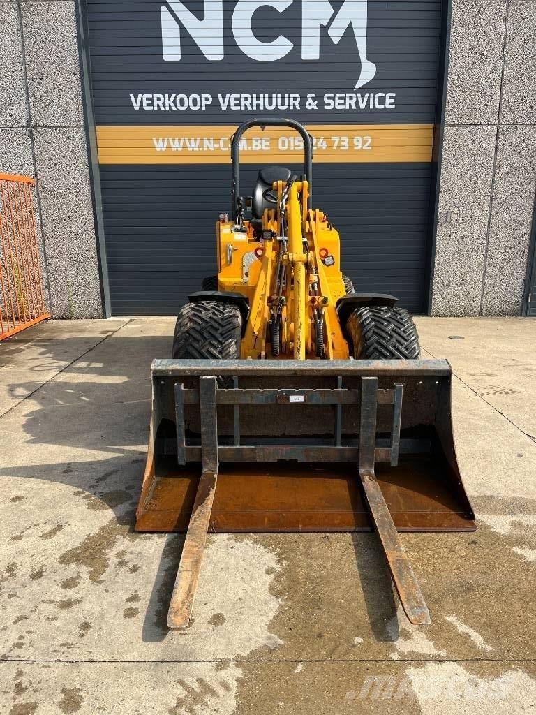 Knikmops KM 250 轮式装载机
