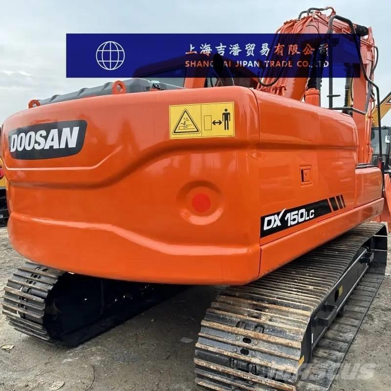 Doosan DX 150 中型挖掘机