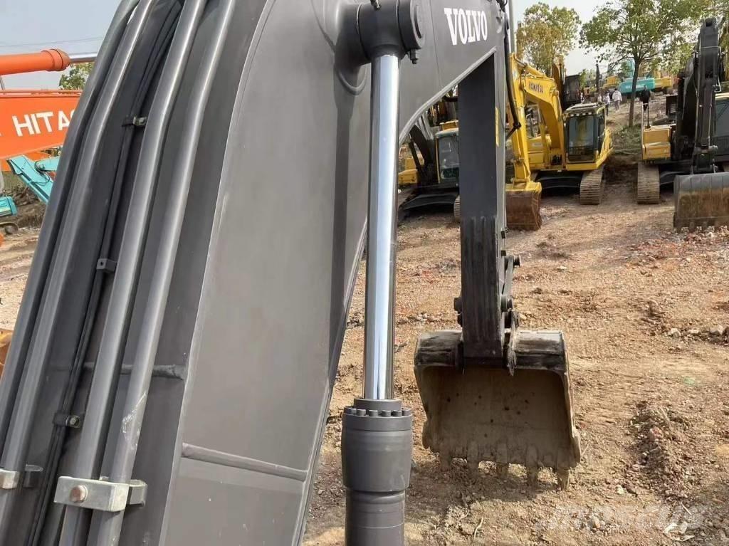 Volvo EC 250 D 履带挖掘机