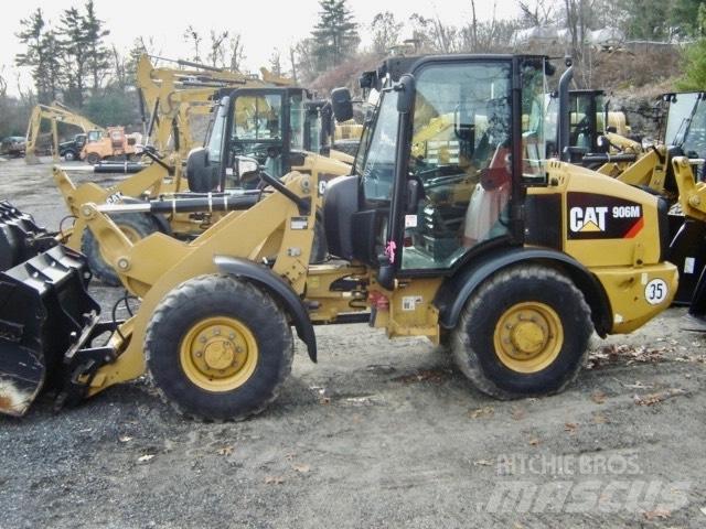 CAT 906 M 轮式装载机