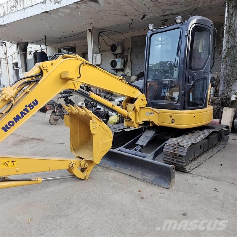 Komatsu PC 40 小型挖掘机