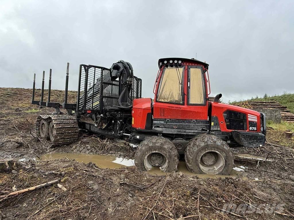 Komatsu 875 集运机
