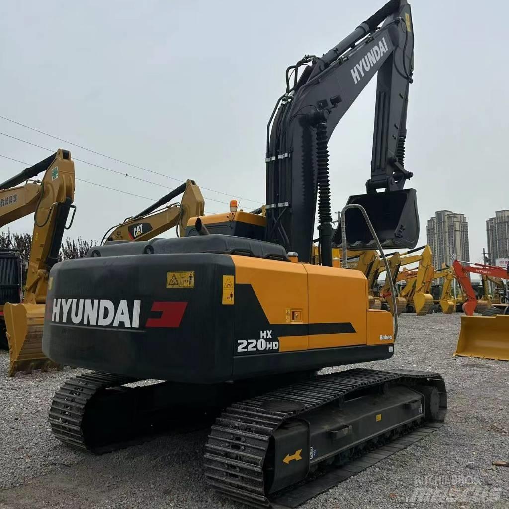 Hyundai 220VS 履带挖掘机