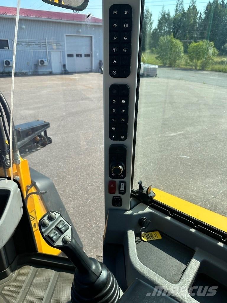 JCB 417 HT 轮式装载机