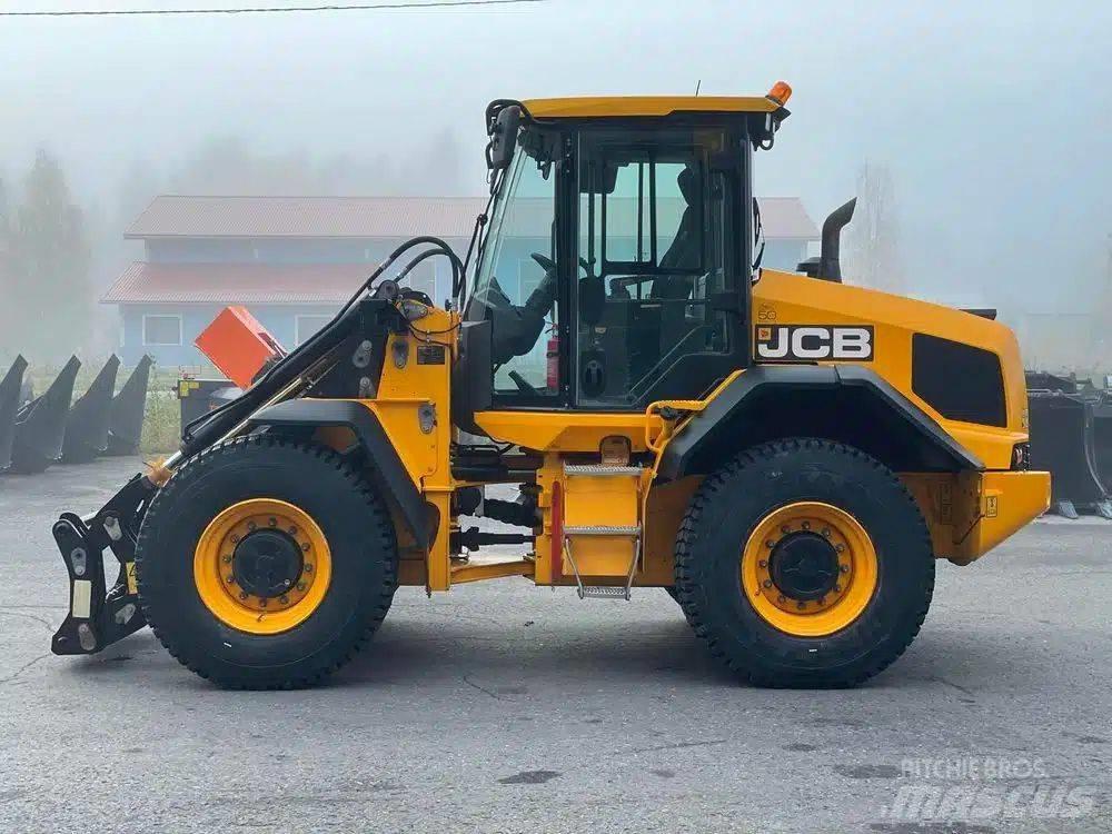 JCB 417 HT 轮式装载机