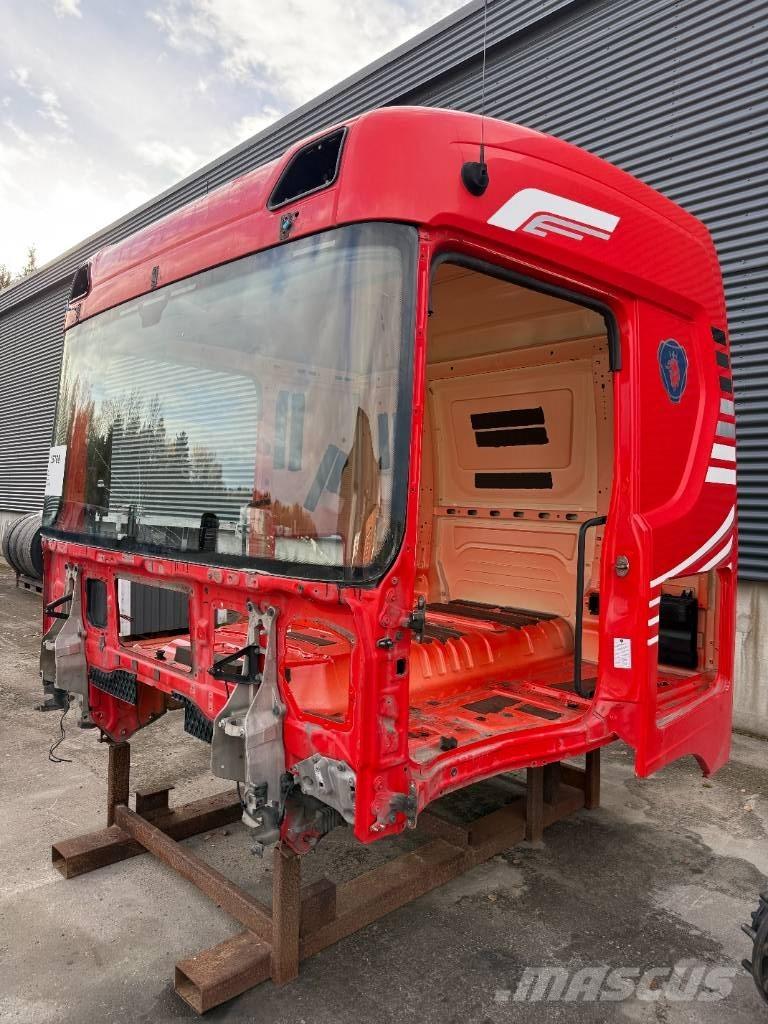 Scania CR20 normal 驾驶室与内部