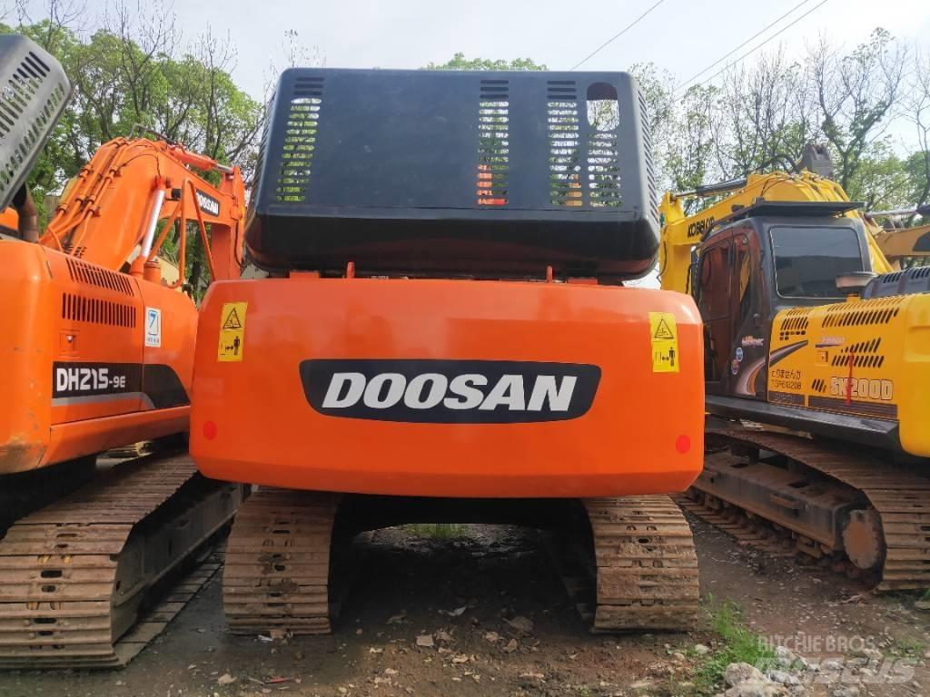 Doosan DH 215-9 履带挖掘机