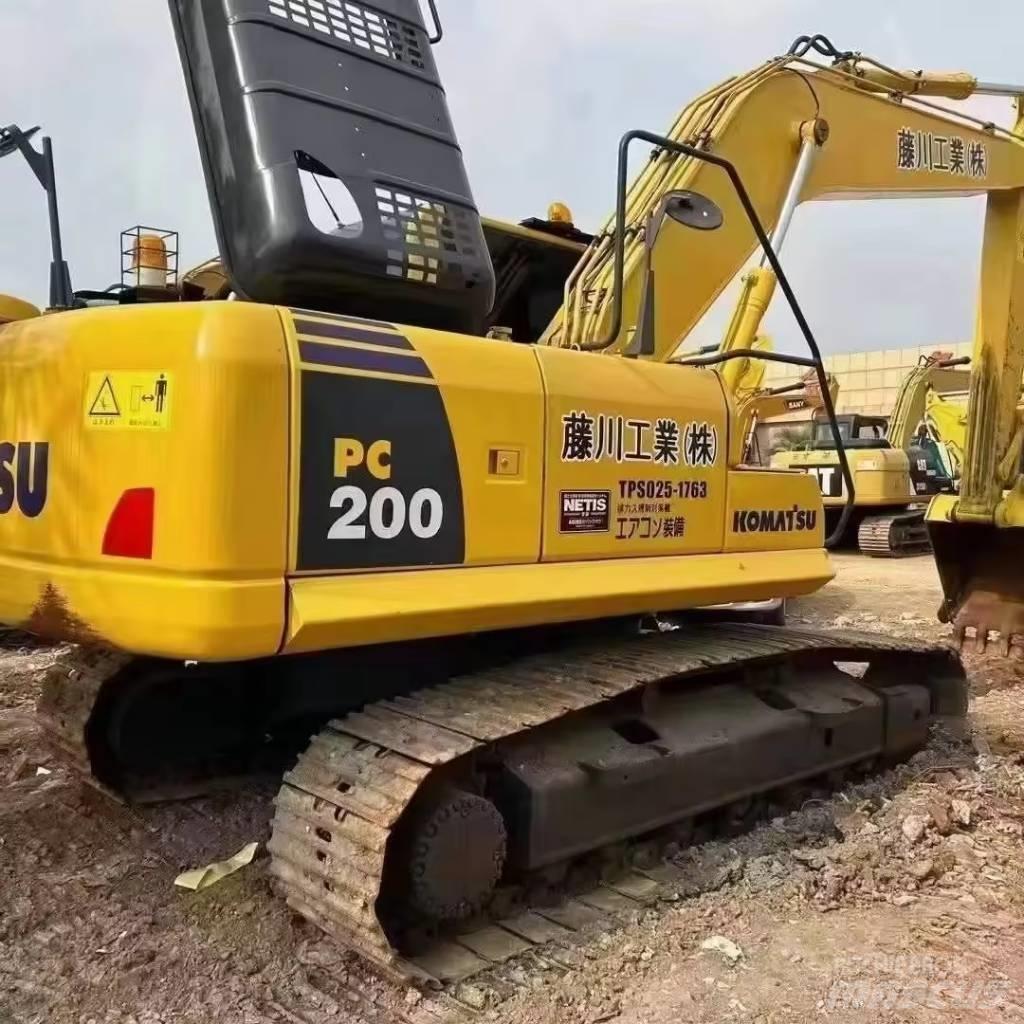 Komatsu PC 200 履带挖掘机