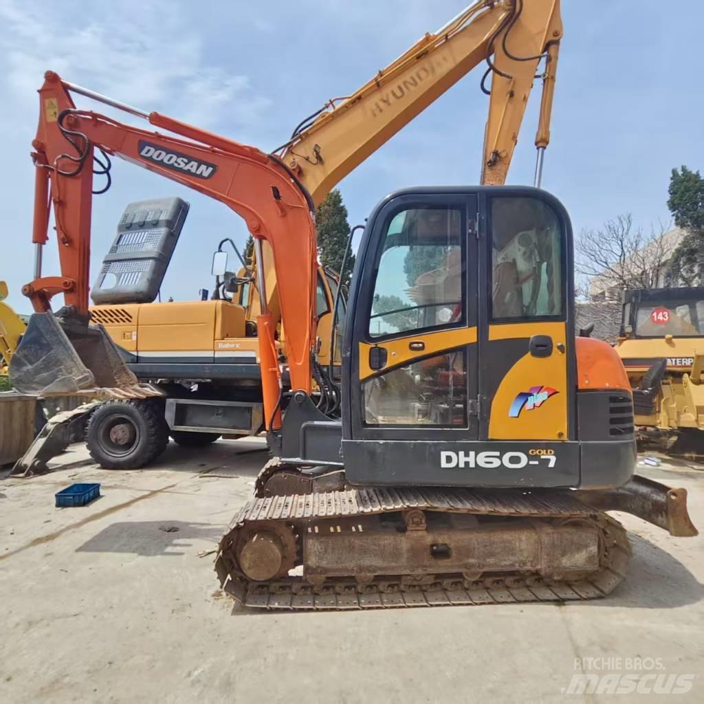 Doosan DH 60-7 小型挖掘机