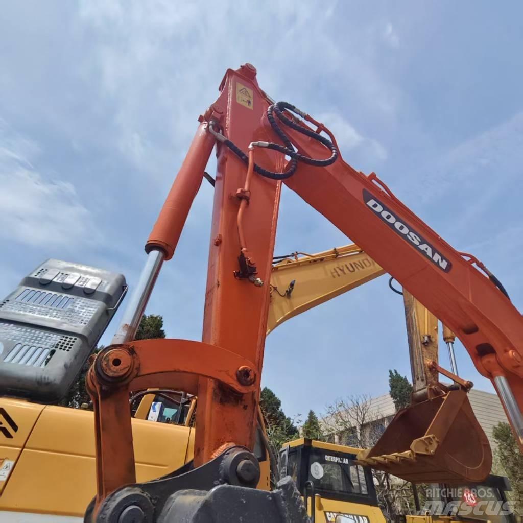 Doosan DH 60-7 小型挖掘机
