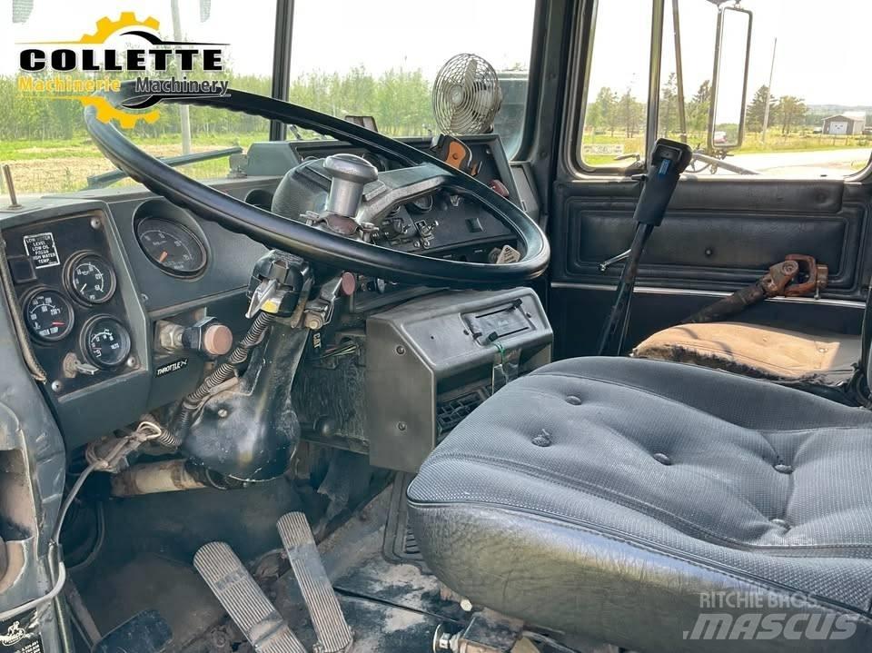 Mack R 688 ST 牵引车