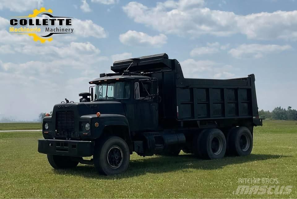Mack R 688 ST 牵引车