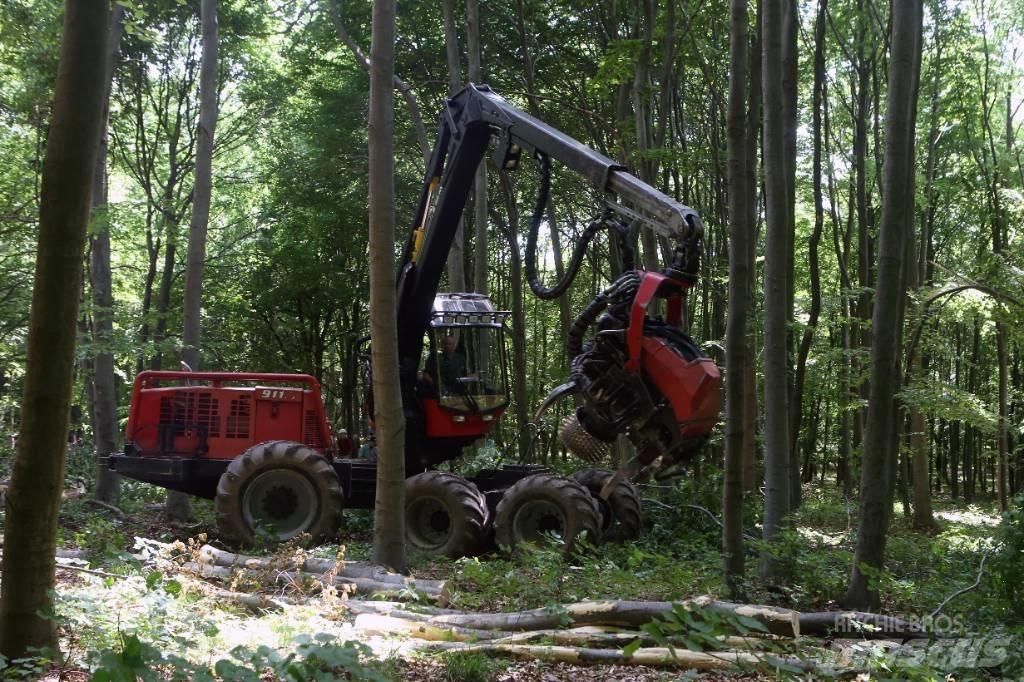 Valmet 911.3 收割机