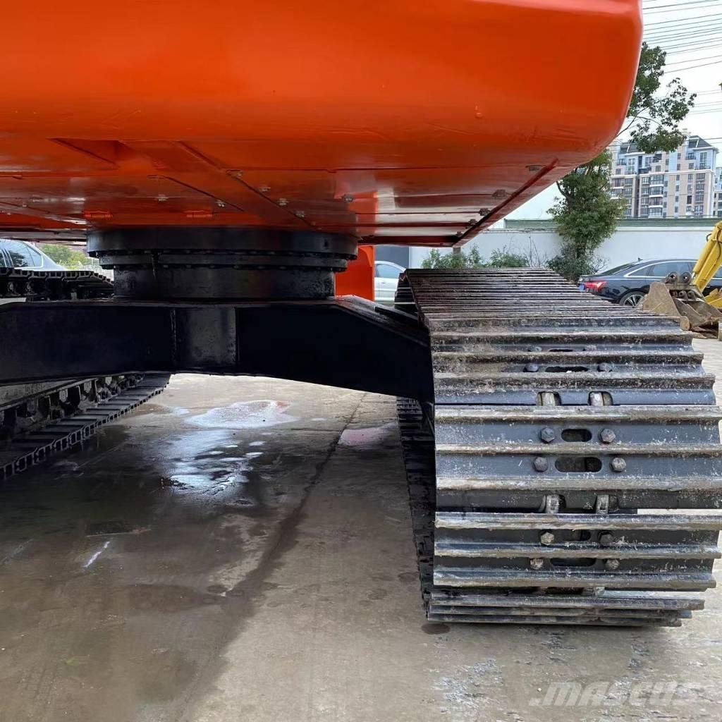 Doosan DX 225 LC 履带挖掘机