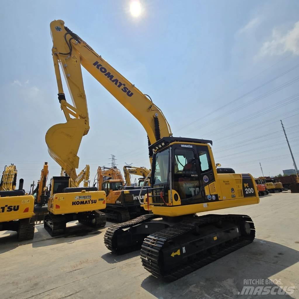 Komatsu PC 200-8 履带挖掘机