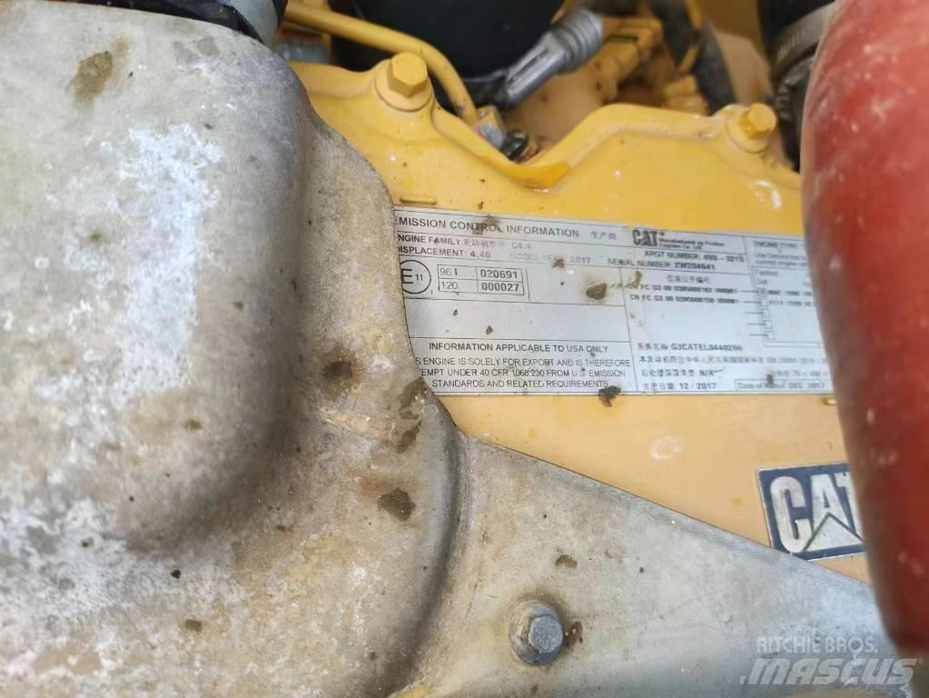 CAT 320GC 履带挖掘机