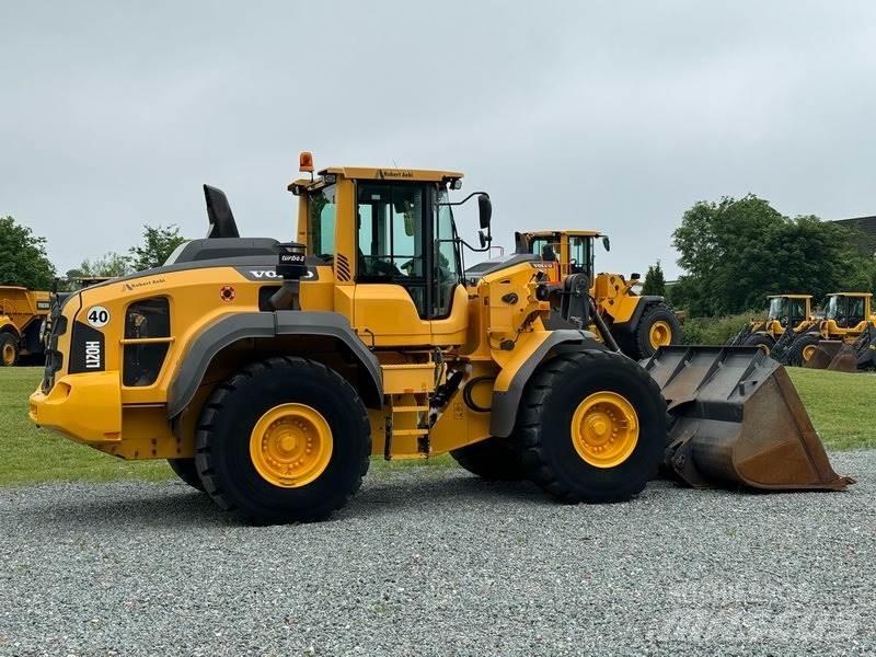 Volvo L 120 H 轮式装载机