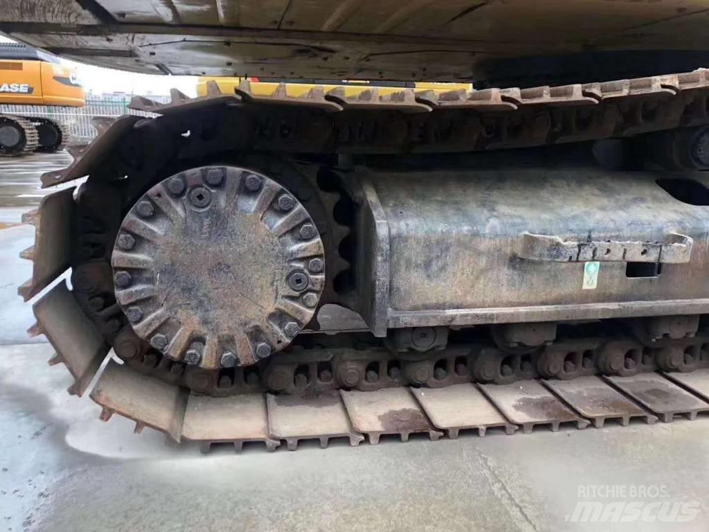 CAT 323 D 履带挖掘机
