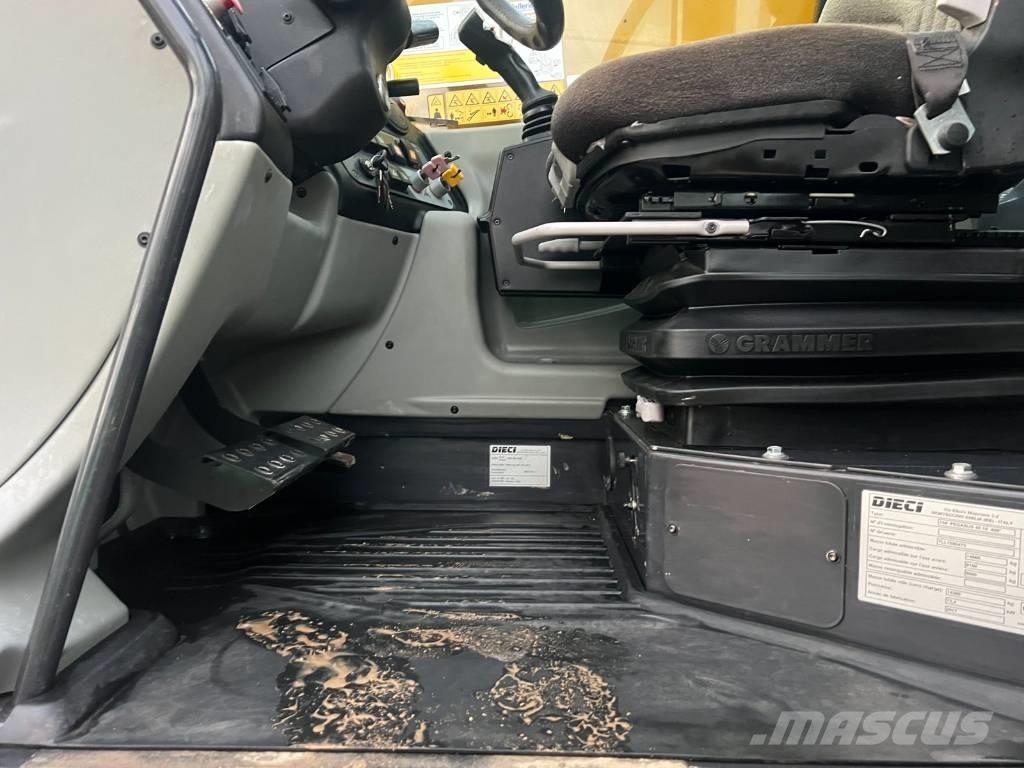 Dieci Pegasus 40.18 伸缩臂叉装车|叉装车