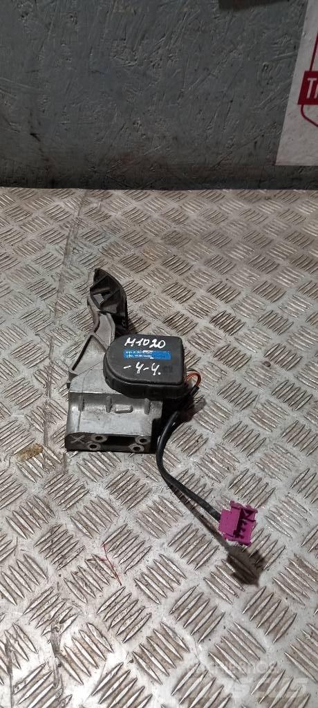 MAN TGA    81259706094 驾驶室与内部