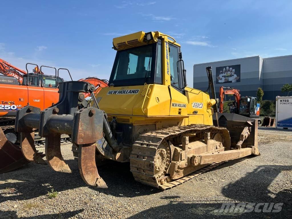 New Holland D180 履带式推土机