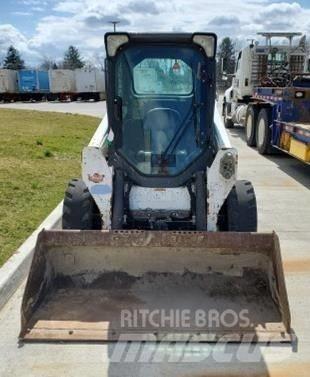 Bobcat S550 滑移装载机