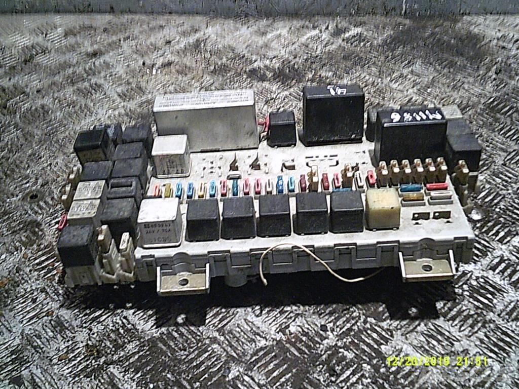MAN TGS 81254446060 驾驶室与内部