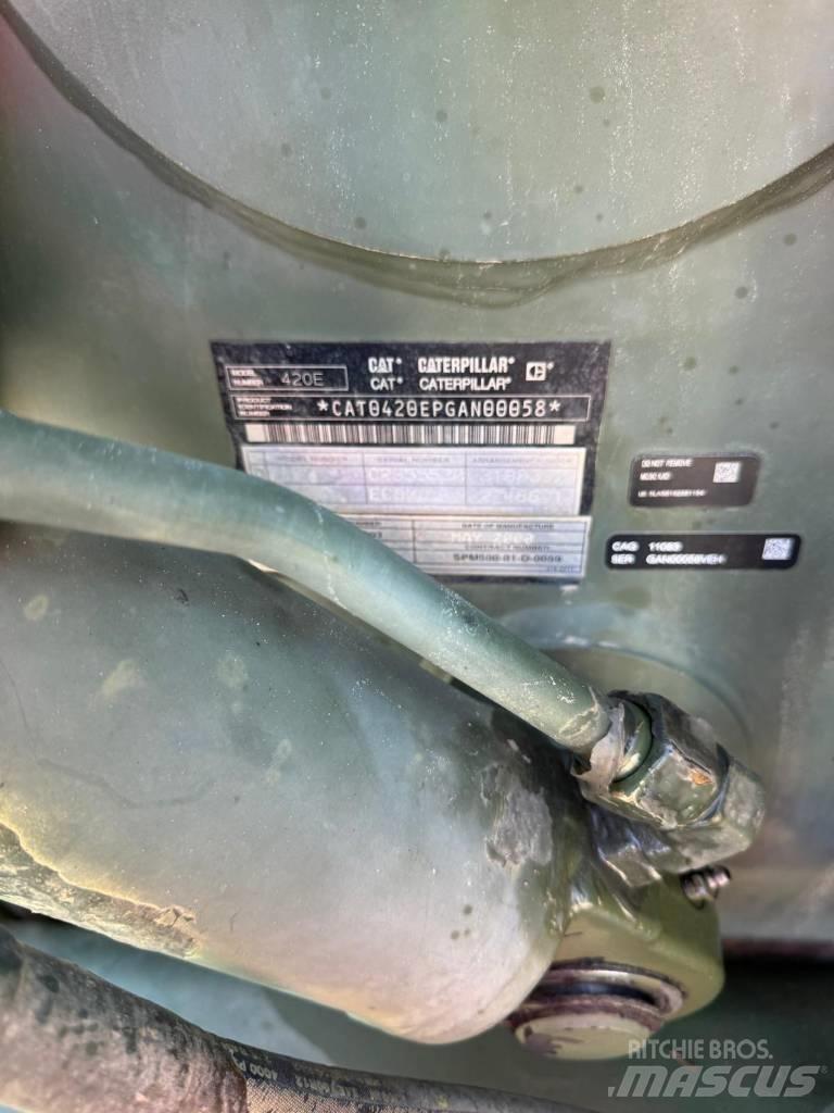 CAT 420E 反铲装载机