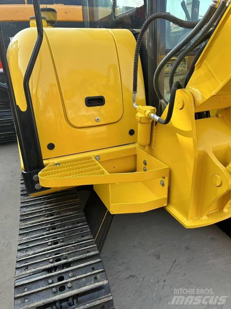 Komatsu PC 56 小型挖掘机