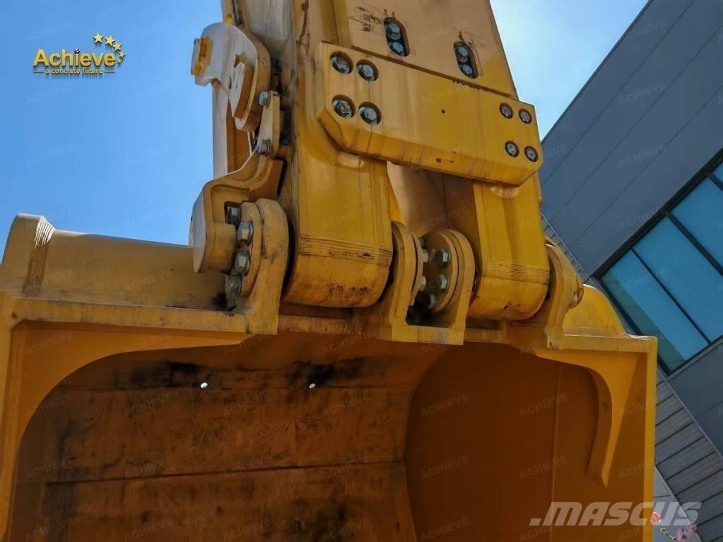 Komatsu PC 2000 履带挖掘机