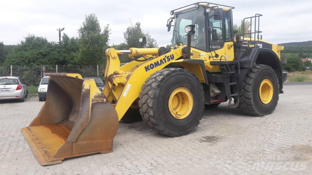 Komatsu WA470-7 轮式装载机