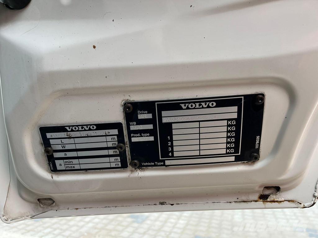 Volvo FM 420 6x2 牵引车