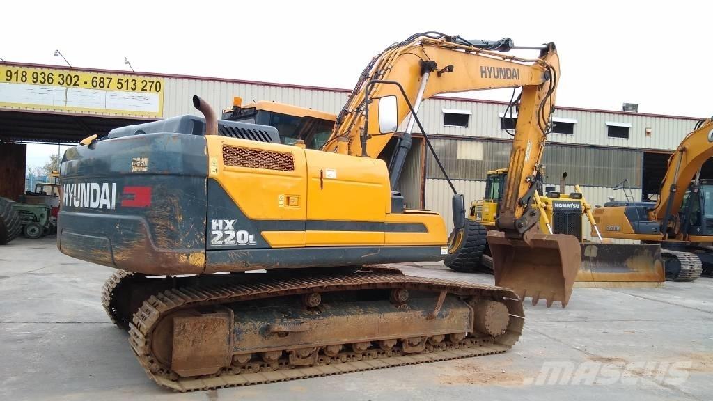 Hyundai HX 220 L 履带挖掘机