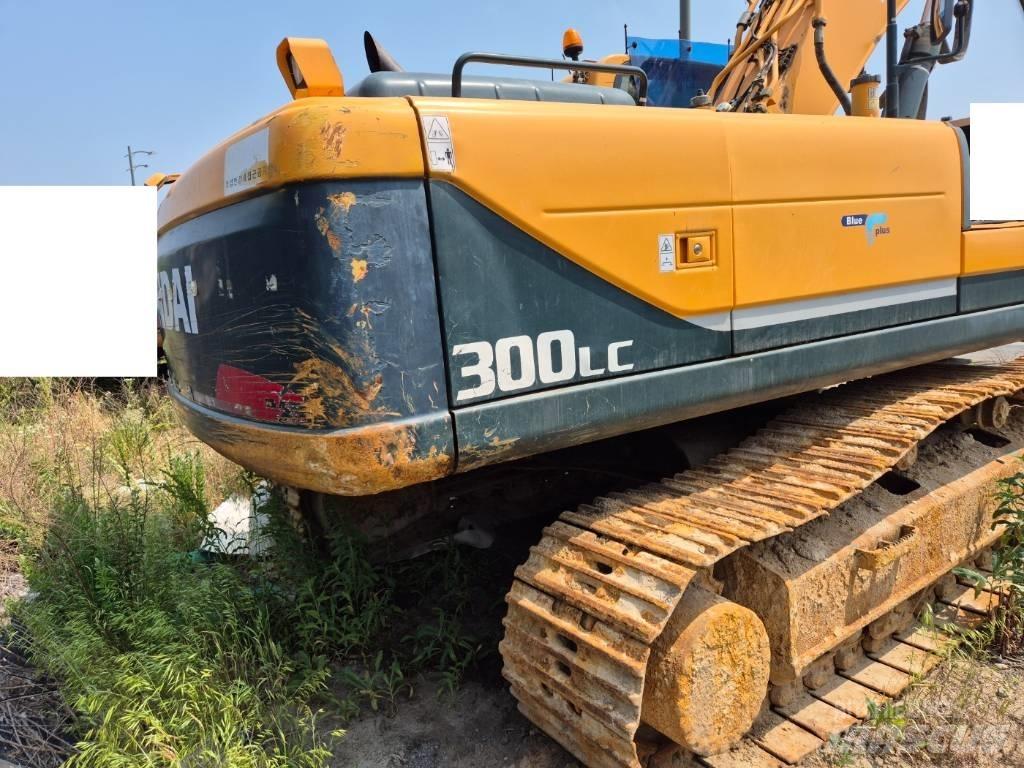 Hyundai Robex 300 LC 履带挖掘机