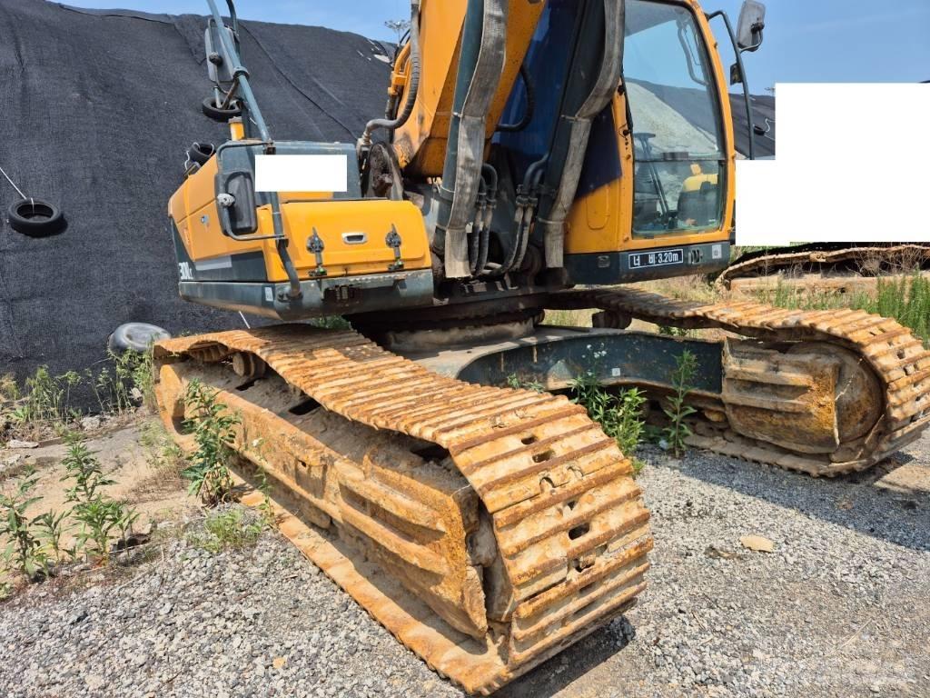Hyundai Robex 300 LC 履带挖掘机